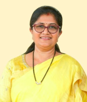 Hon. Sou. Shashikala Jolle