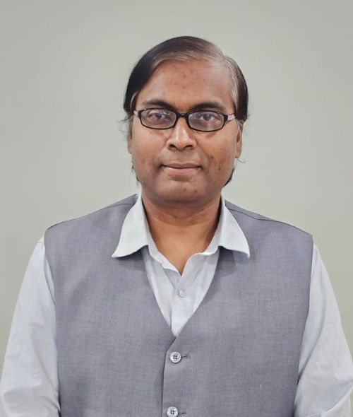 Dr. RAJEEV KUMAR
